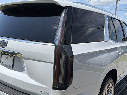 New 2026 Cadillac Escalade Luxury AWD/4WD image 8