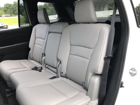 Certified 2024 Honda Passport EX-L image 15