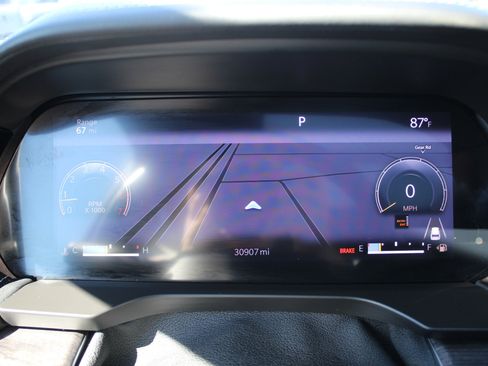 Used 2022 Jeep Grand Cherokee L Overland w/ Advanced Protech Group III image 26