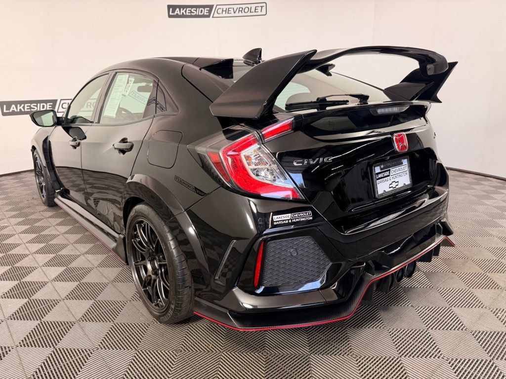 Used 2017 Honda Civic Type R image 4