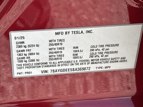 Used 2025 Tesla Model Y Long Range AWD/4WD image 33
