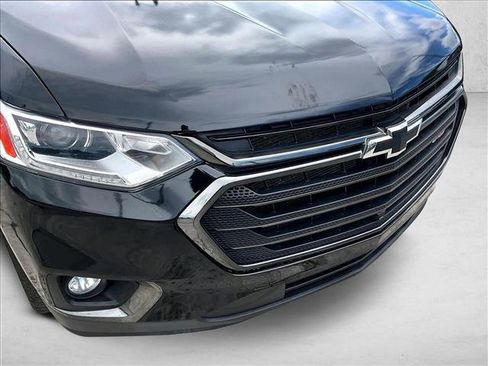 Used 2021 Chevrolet Traverse RS FWD image 30