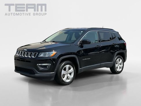 Used 2021 Jeep Compass Latitude AWD/4WD image 3