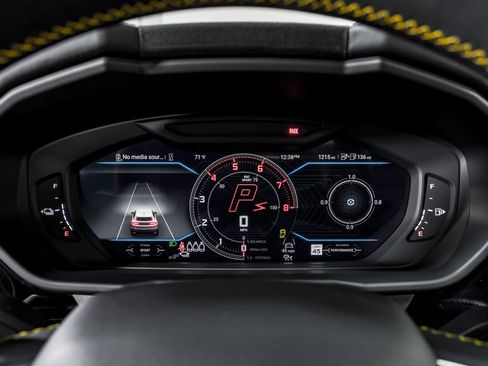Used 2025 Lamborghini Urus S AWD/4WD image 18