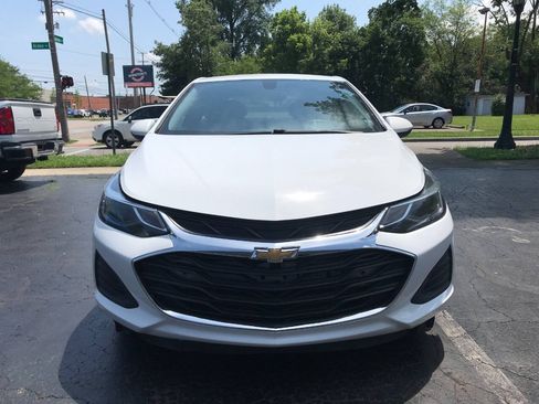 Used 2019 Chevrolet Cruze LT w/ LT True North Edition FWD image 3