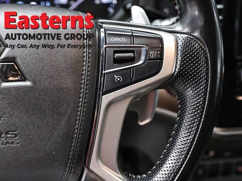 Used 2022 Mitsubishi Outlander LE AWD/4WD image 16