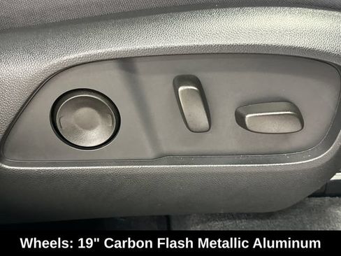 Used 2025 Chevrolet Equinox RS w/ Safety and Technology Package AWD/4WD image 24