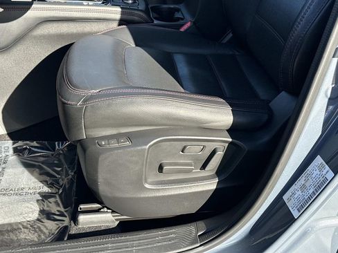 Certified 2023 MAZDA CX-5 Carbon Edition image 25