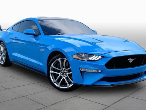 Used 2022 Ford Mustang GT Premium w/ Equipment Group 401A RWD image 3