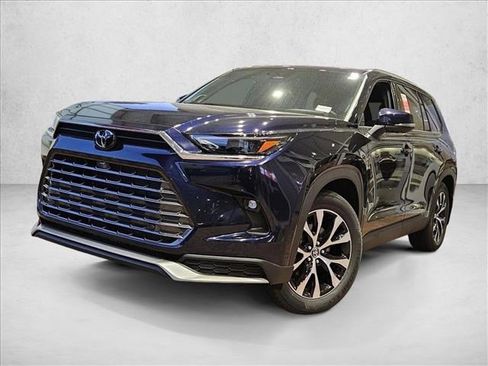 New 2026 Toyota Grand Highlander AWD Hybrid image 1