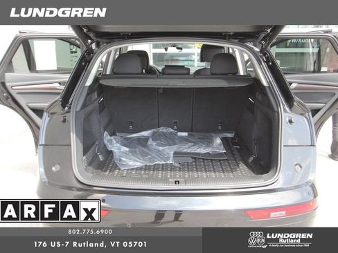 Used 2023 Audi Q5 2.0T Premium w/ Convenience Package AWD/4WD image 17