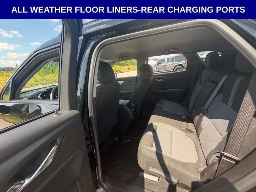 Used 2024 Chevrolet Blazer LT w/ Convenience Package FWD image 13