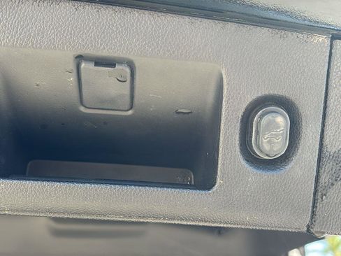 Used 2019 GMC Yukon XL Denali w/ Denali Ultimate Package image 19