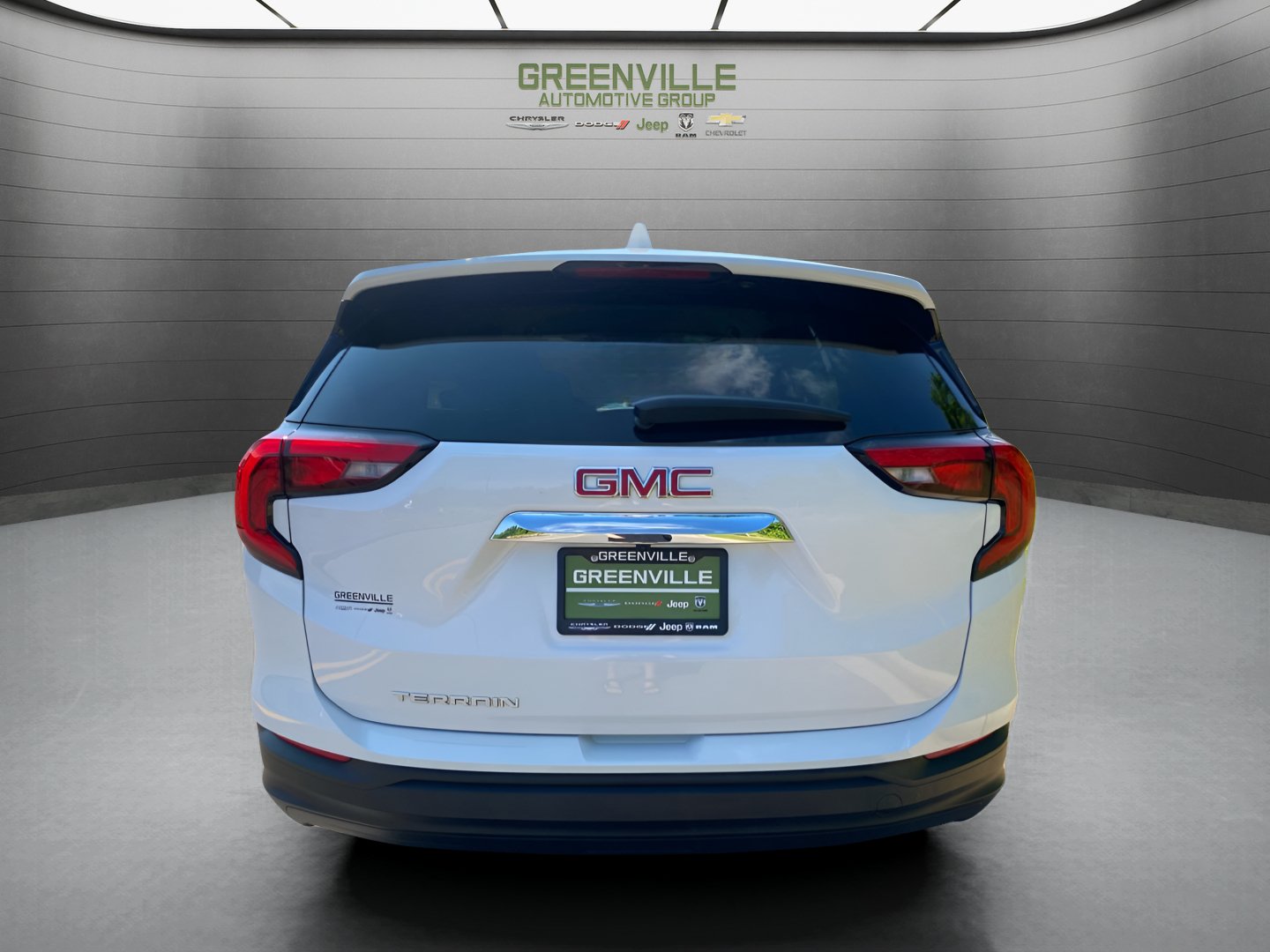Used 2021 GMC Terrain SLE FWD image 12