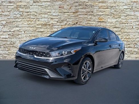 Certified 2024 Kia Forte LXS w/ LXS Technology Package FWD image 5