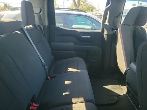 Used 2021 Chevrolet Silverado 1500 Custom image 8