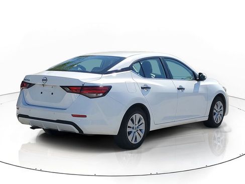 Used 2025 Nissan Sentra S FWD image 4