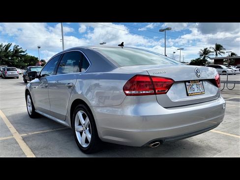 Used 2013 Volkswagen Passat 2.5 SE FWD image 7
