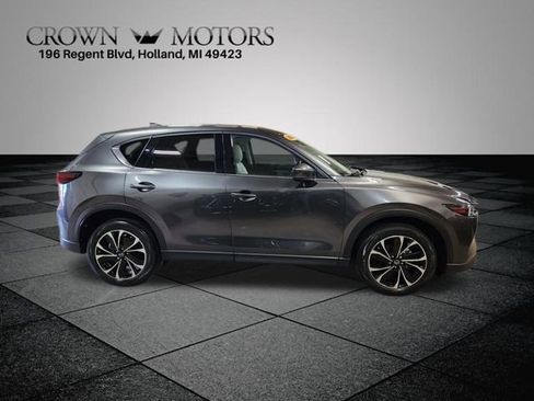 Used 2022 MAZDA CX-5 AWD 2.5 S w/ Premium Plus Pkg image 2
