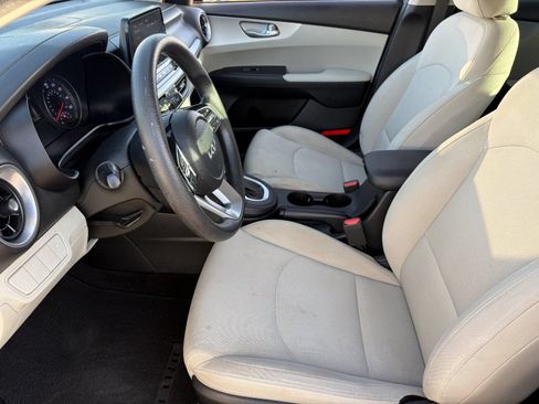 Used 2022 Kia Forte LXS FWD image 20