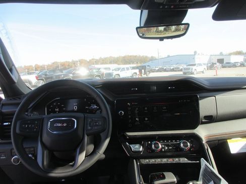 New 2026 GMC Sierra 1500 AT4 image 17