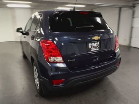 Certified 2019 Chevrolet Trax LS w/ Tint and Cruise Package FWD image 7