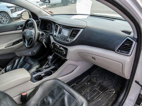 Used 2017 Hyundai Tucson SE FWD image 12