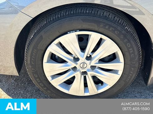 Used 2025 Nissan Sentra S FWD image 14