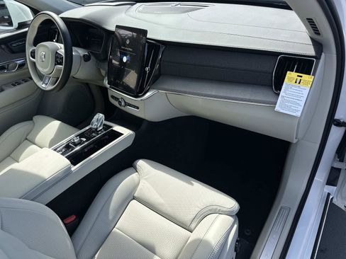 New 2026 Volvo XC90 T8 Ultra w/ Protection Package Premier image 22
