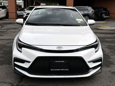 Used 2025 Toyota Corolla SE w/ SE Premium Package FWD image 7