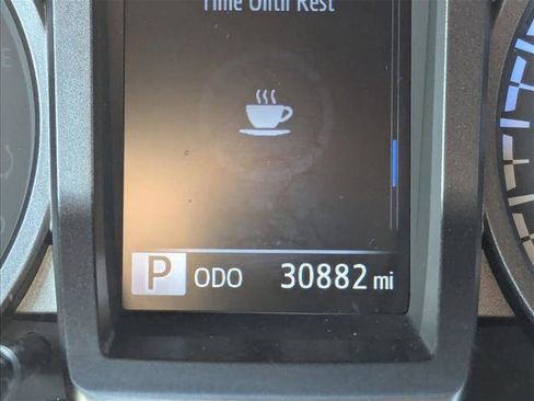 Used 2023 Toyota Tacoma TRD Off-Road image 10