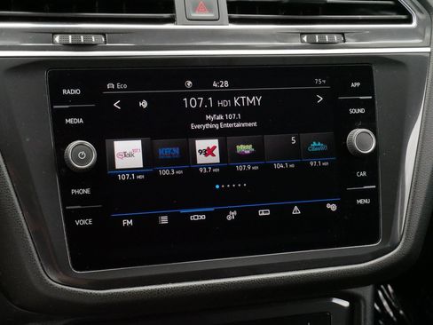 Certified 2023 Volkswagen Tiguan SE AWD/4WD image 22
