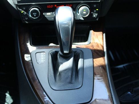 Used 2011 BMW 335i Convertible RWD image 17