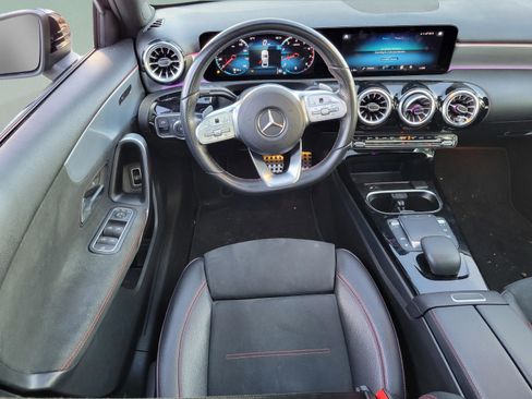Used 2022 Mercedes-Benz A 220 image 8
