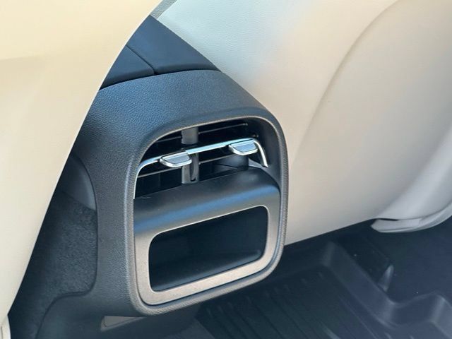 New 2027 Mercedes-Benz E 450 4MATIC Sedan image 32