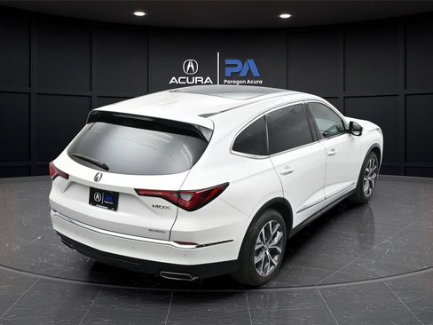 Certified 2023 Acura MDX SH-AWD w/ Technology Package image 31