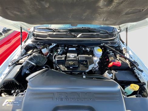 Used 2024 RAM 2500 Big Horn image 28