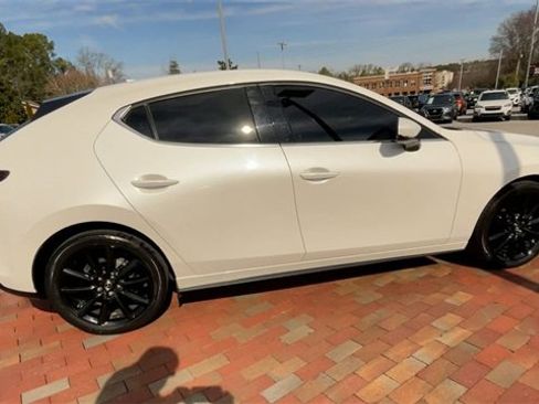 Used 2022 MAZDA MAZDA3 s image 2