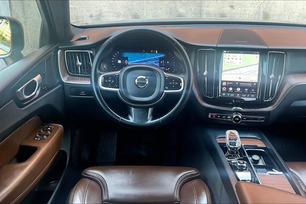 Used 2024 Volvo XC60 B5 Ultimate AWD/4WD image 7