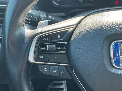 Used 2018 Honda Accord Sport image 40