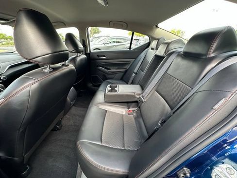 Used 2024 Nissan Altima 2.5 SR AWD/4WD image 25