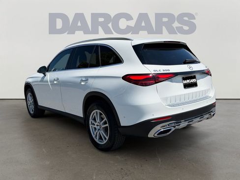 Used 2023 Mercedes-Benz GLC 300 4MATIC image 4