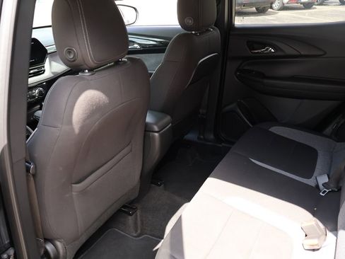 Used 2025 Chevrolet TrailBlazer LT AWD/4WD image 11
