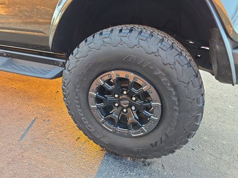 Used 2024 Ford Bronco Raptor image 9
