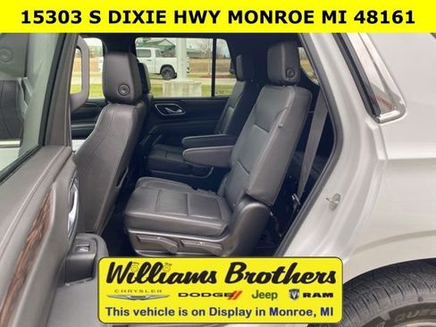 Used 2022 Chevrolet Tahoe LT w/ Luxury Package image 23