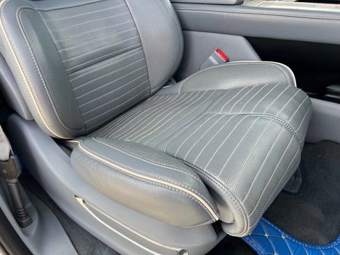 Used 2020 Lincoln Navigator Black Label w/ Cargo Convenience Package image 20