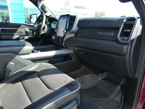 Used 2025 RAM 1500 Laramie w/ Sport Appearance Package AWD/4WD image 14
