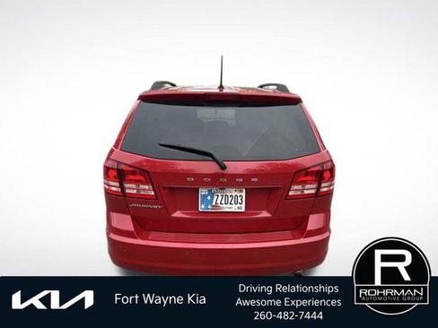 Used 2020 Dodge Journey SE w/ Blacktop Package FWD image 5