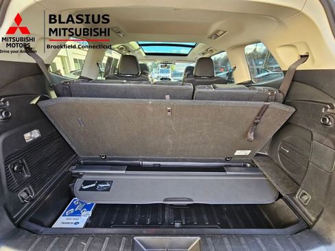 Used 2022 Subaru Ascent Touring image 30