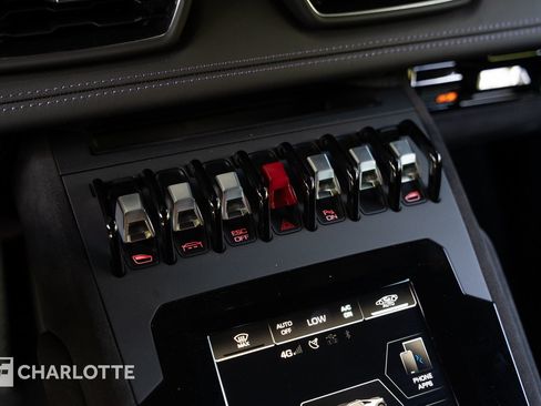 Used 2024 Lamborghini Huracan Sterrato AWD/4WD image 29